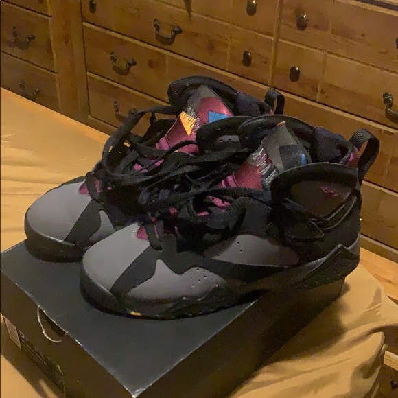 Air Jordan’s 7 retro BG - Picture 1 of 3